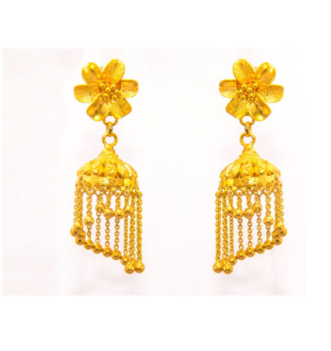 traditional Nepali gold earring for ladies.