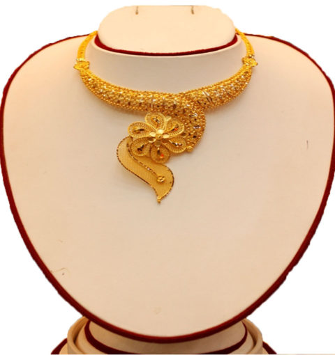 Beautiful handmade gold necklace for ladies in Nepal.