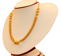 Beautiful long gold necklace for every women.