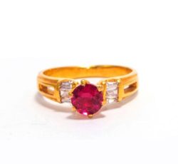 gold ans red stone ring