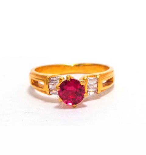 gold ans red stone ring